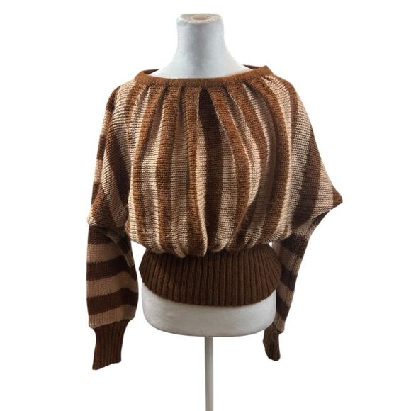 Ladies Unique‎ Vintage Pleat Front Striped Dolman Sleeve Sweater Size Medium - Picture 2 of 10